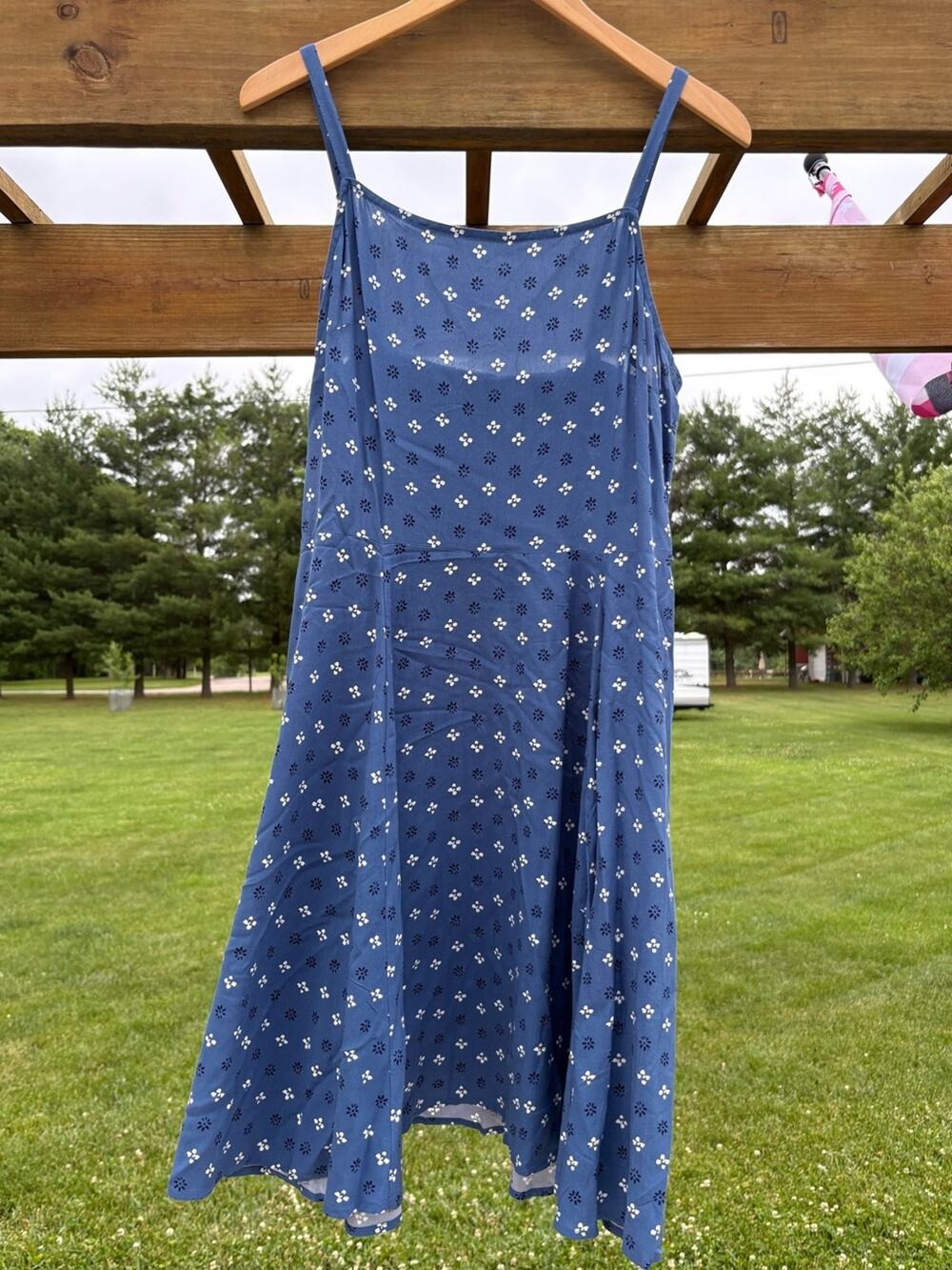 Gap Blue Floral Slip Dress in a Size Small Tall